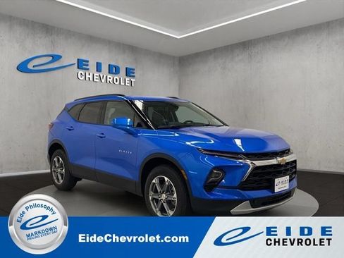 New 2026 Chevrolet Blazer LT w/ Convenience Package AWD/4WD image 1