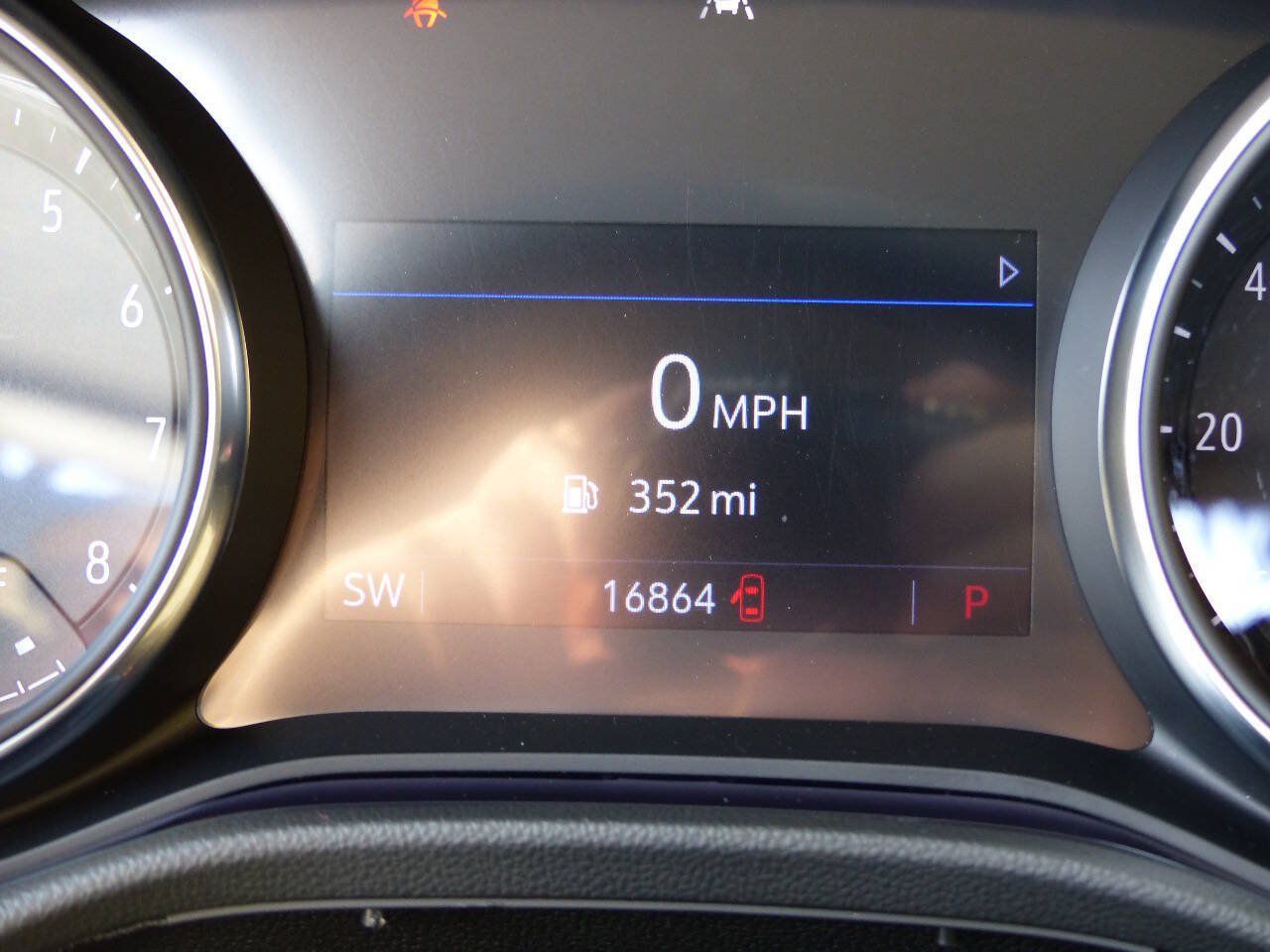 Used 2023 Buick Encore GX Select FWD image 27