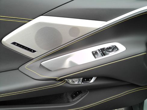 Certified 2022 Chevrolet Corvette Stingray Premium Cpe RWD image 21
