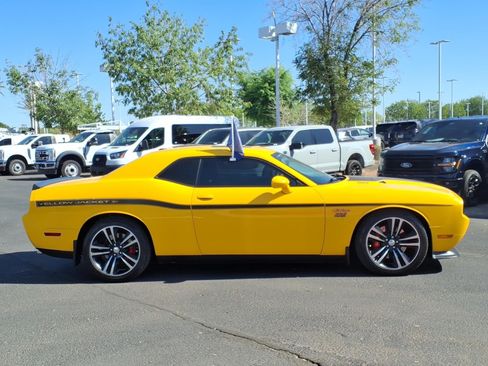 Used 2012 Dodge Challenger SRT8 Yellow Jacket w/ Premium Sound Group RWD image 3