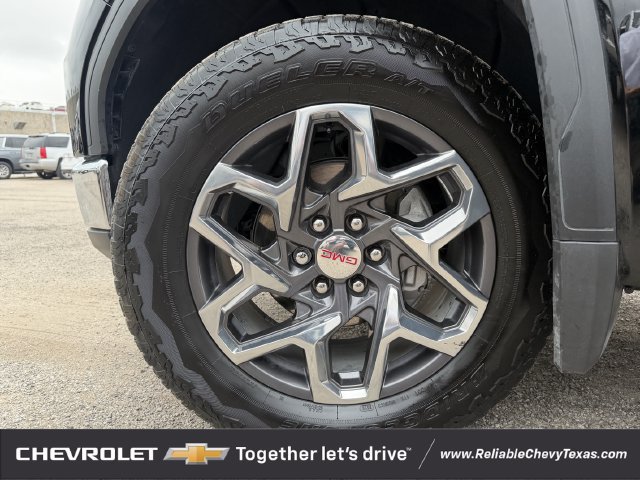Used 2026 GMC Sierra 1500 SLT AWD/4WD image 10
