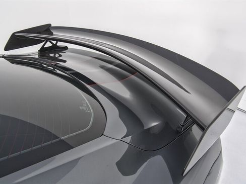 Used 2022 Ford Mustang Shelby GT500 w/ Carbon Fiber Track Pack image 32