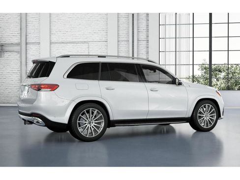New 2026 Mercedes-Benz GLS 580 4MATIC image 19