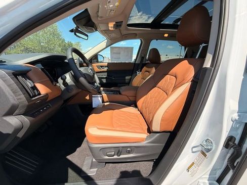 New 2026 Nissan Pathfinder Platinum AWD/4WD image 12