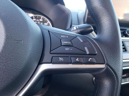 Used 2025 Nissan Altima 2.5 SV w/ SV Special Edition Package image 32