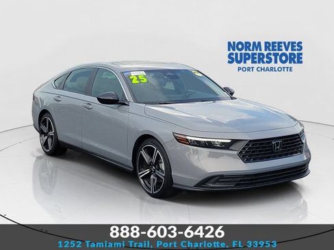 Used 2025 Honda Accord Sport image 1