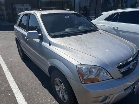 Used 2009 Kia Sorento EX AWD/4WD image 3