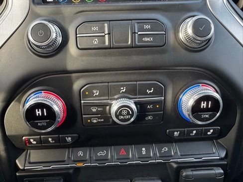 Used 2020 GMC Sierra 1500 SLT w/ SLT Convenience Package image 11