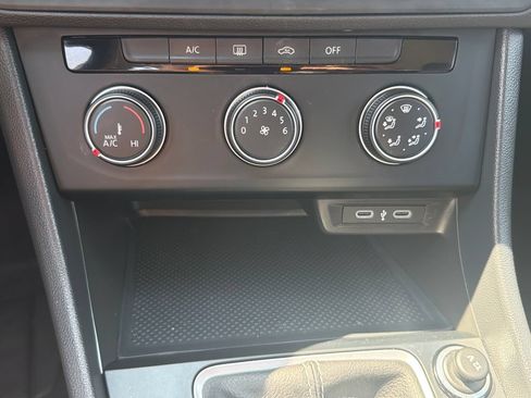 Certified 2024 Volkswagen Jetta S FWD image 16