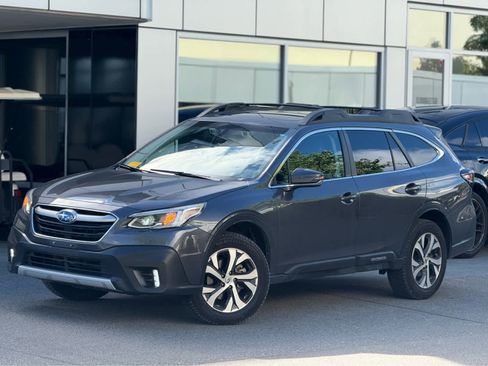 Used 2022 Subaru Outback Limited XT image 2