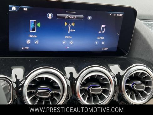 Used 2025 Mercedes-Benz GLA 250 4MATIC image 20