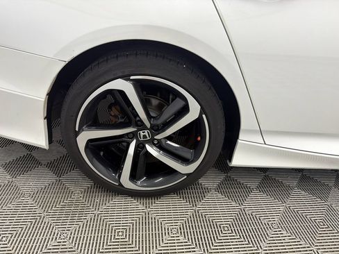 Used 2021 Honda Accord Sport image 18