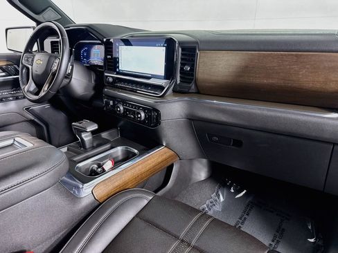 Used 2022 Chevrolet Silverado 1500 High Country RWD image 33