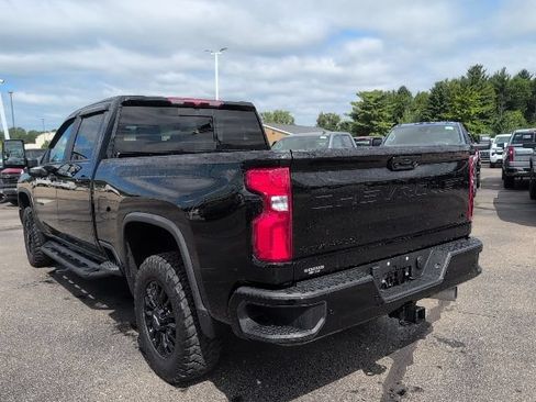 Used 2023 Chevrolet Silverado 2500 LTZ w/ LTZ Plus Package AWD/4WD image 5