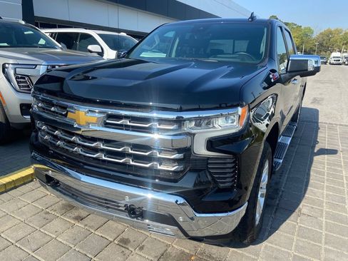 Used 2024 Chevrolet Silverado 1500 LTZ w/ Technology Package AWD/4WD image 2