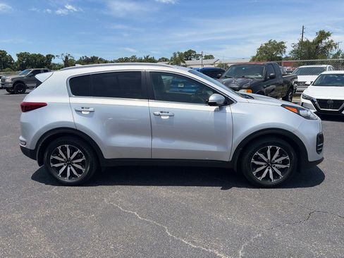 Used 2019 Kia Sportage EX FWD image 8