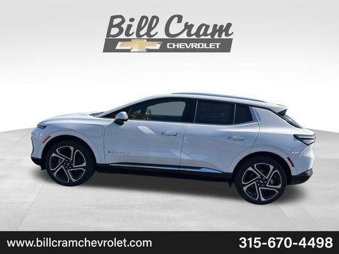 New 2026 Chevrolet Equinox EV LT image 39