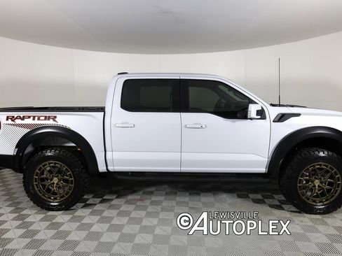 Used 2025 Ford F150 Raptor image 4