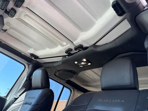 Used 2021 Jeep Wrangler Unlimited Sahara image 13