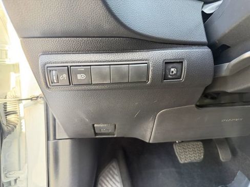 Used 2023 Toyota Corolla XLE image 13