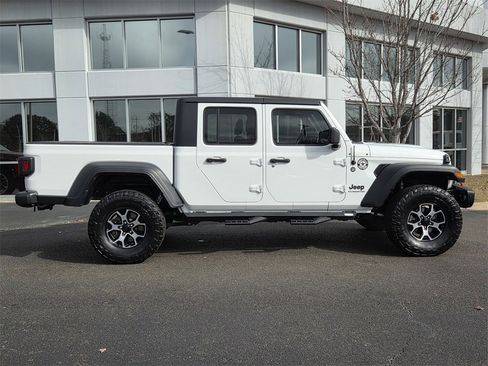 Used 2020 Jeep Gladiator Sport w/ Quick Order Package 24S image 3