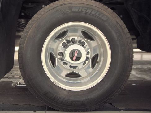 Used 2022 GMC Sierra 3500 Denali image 12
