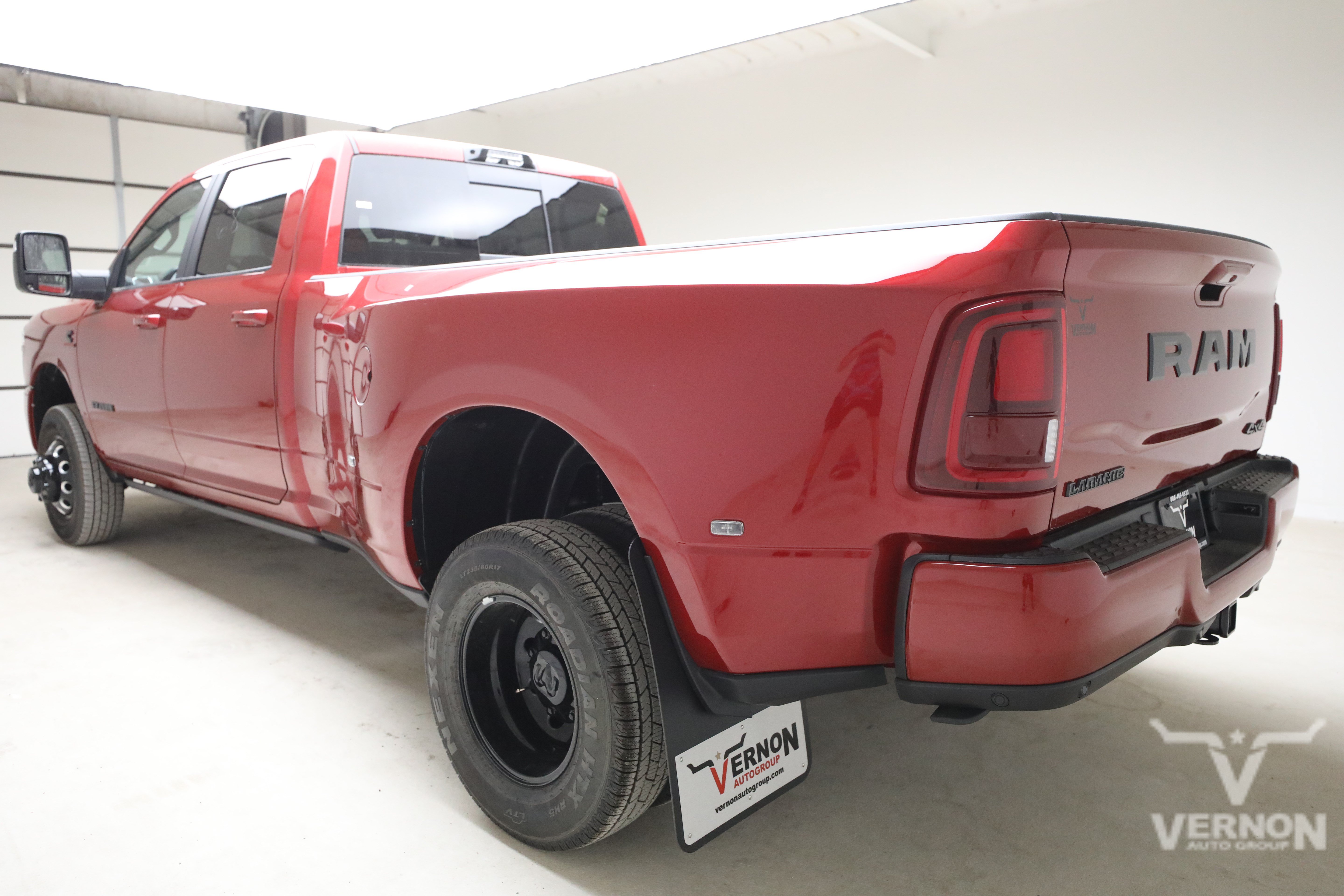 New 2026 RAM 3500 Laramie AWD/4WD image 3