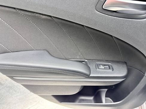 Used 2020 Dodge Charger Scat Pack RWD image 17