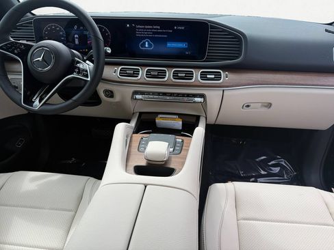 Used 2025 Mercedes-Benz GLE 350 4MATIC image 9