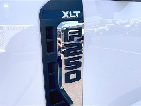 Used 2023 Ford F250 XLT image 28