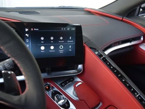 Used 2024 Chevrolet Corvette Stingray Preferred Cpe w/ 2LT image 3