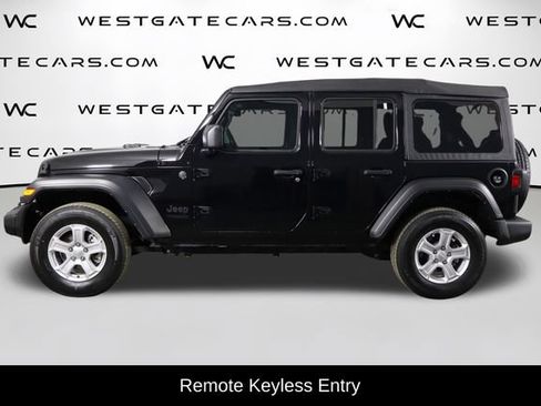 Used 2022 Jeep Wrangler Unlimited Sport AWD/4WD image 5