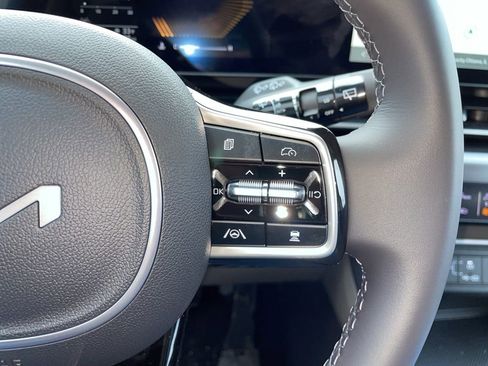 New 2026 Kia Carnival FWD image 26