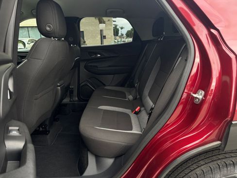 Used 2025 Chevrolet TrailBlazer LT image 23