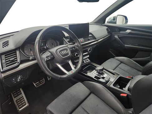 Used 2022 Audi SQ5 Premium w/ Convenience Package image 10