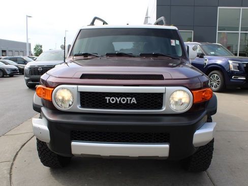 Used 2007 Toyota FJ Cruiser 4WD image 2