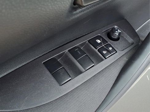 Used 2024 Toyota Corolla LE FWD image 13