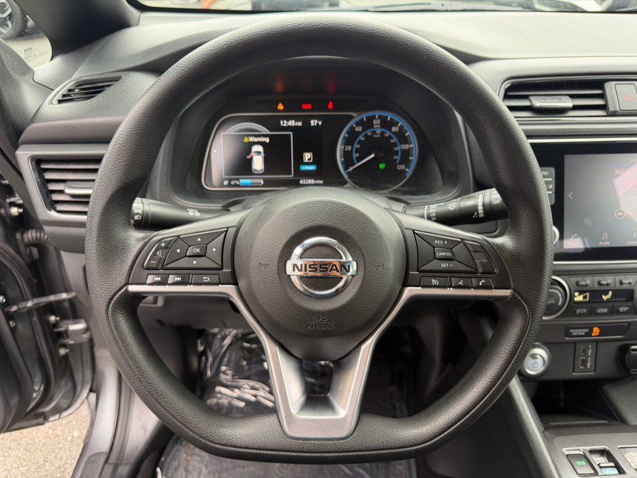 Used 2020 Nissan Leaf S w/ Protection Package FWD image 11