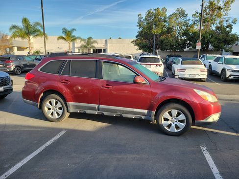 Used 2012 Subaru Outback 2.5i Premium image 3