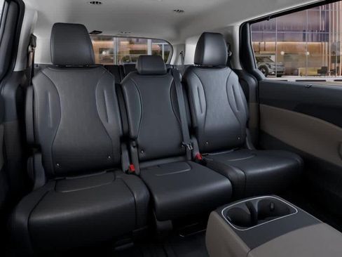 New 2026 Kia Carnival EX FWD image 17