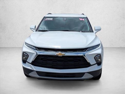 Used 2024 Chevrolet Blazer LT w/ Convenience Package FWD image 2