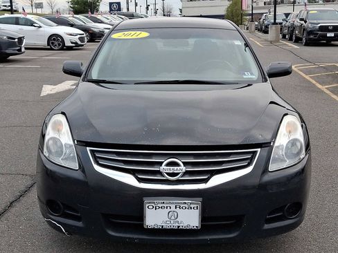 Used 2011 Nissan Altima 2.5 S w/ Convenience Pkg image 2