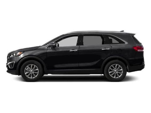 Used 2017 Kia Sorento FWD w/ LX Convenience Package image 5