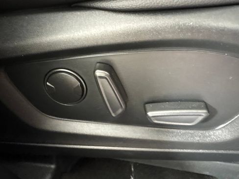 Used 2023 Ford Explorer ST-Line AWD/4WD image 32