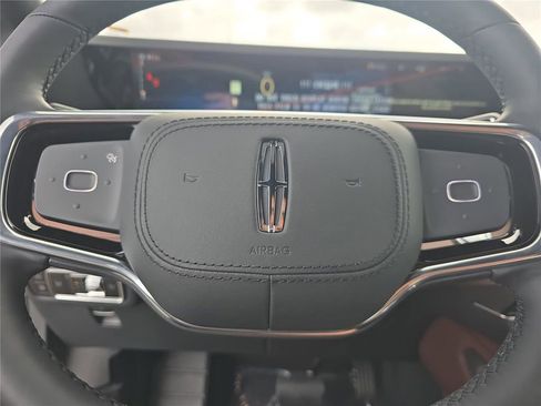 New 2026 Lincoln Nautilus Reserve image 21