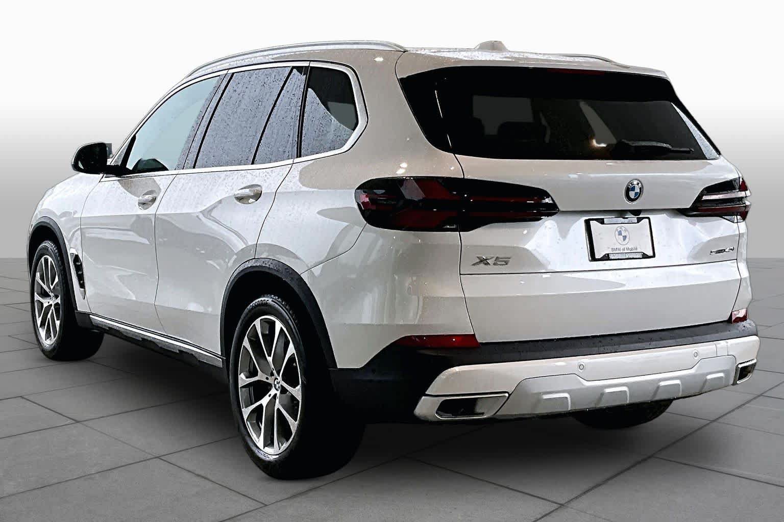 Used 2026 BMW X5 sDrive40i RWD image 11
