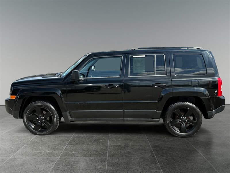Used 2014 Jeep Patriot Sport w/ Power Value Group FWD image 2