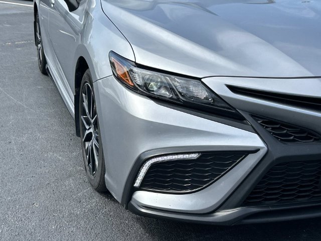 Used 2024 Toyota Camry SE FWD image 10
