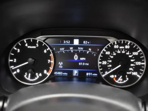Used 2024 Nissan Altima 2.5 SV w/ SV Premium Package FWD image 27