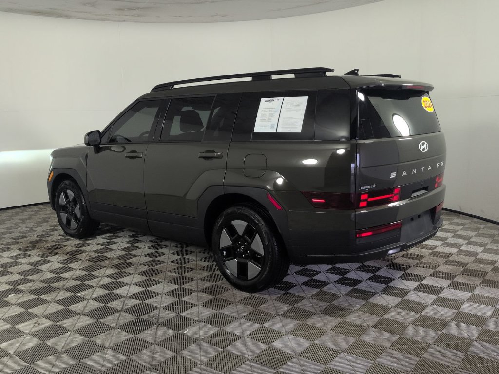 Used 2024 Hyundai Santa Fe SEL FWD image 8